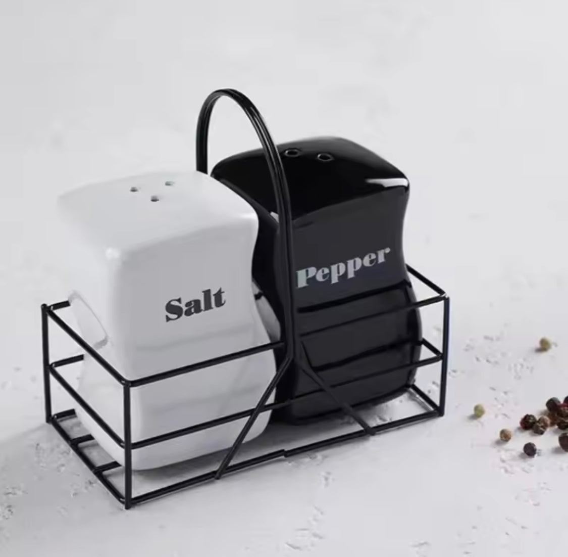 Iron Frame Ceramic Salt And Pepper Shaker, Tabletop Spice Jar Container, Condiment Grinding Tool Kitchen Gadget, Adjustable Salt And Pepper Shaker, Durable Spice Grinder Iron Frame Ceramic Salt And Pepper Shaker, Tabletop Spice Jar Container, Condiment Grinding Tool Kitchen Gadget, Adjustable Salt And Pepper Shaker, Durable Spice Grinder